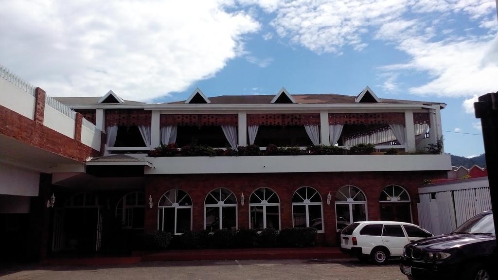 Village Hotel Ocho Rios Luaran gambar