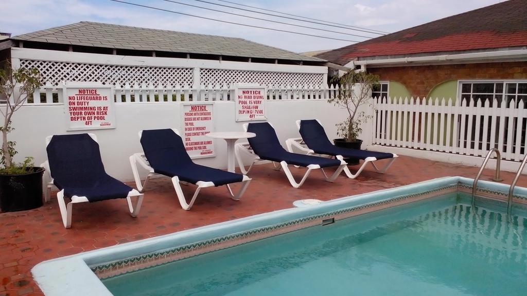 Village Hotel Ocho Rios Luaran gambar