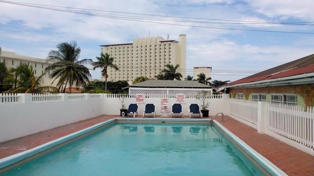 Village Hotel Ocho Rios Luaran gambar