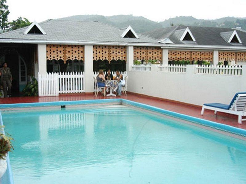 Village Hotel Ocho Rios Luaran gambar