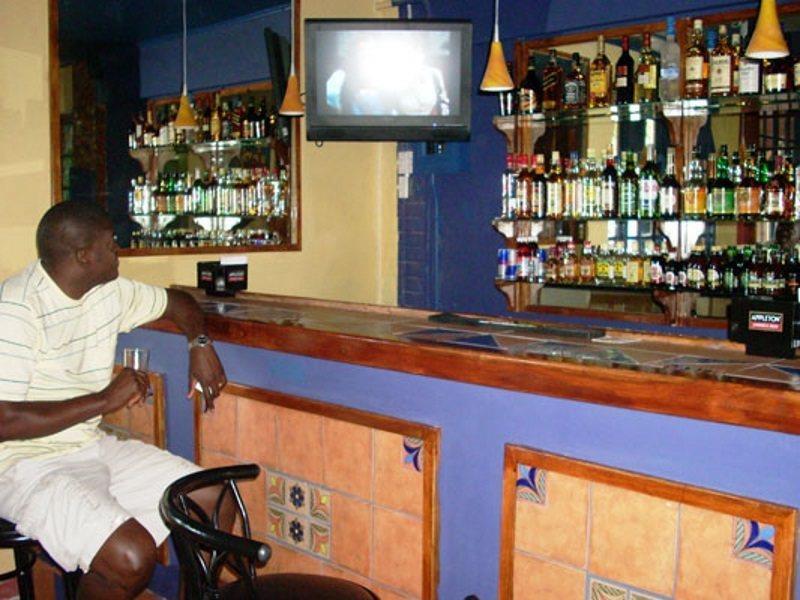 Village Hotel Ocho Rios Restoran gambar